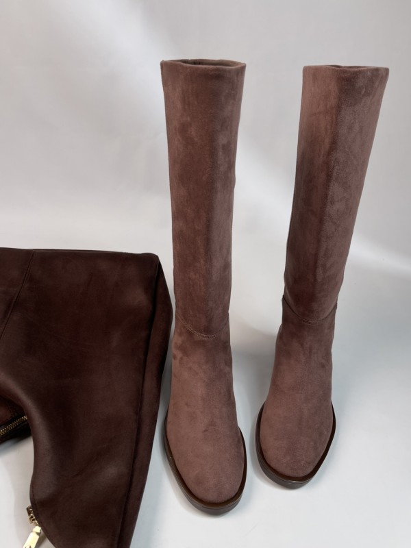 بوت سوییت لوشا