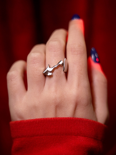 انگشتر امید. وطن