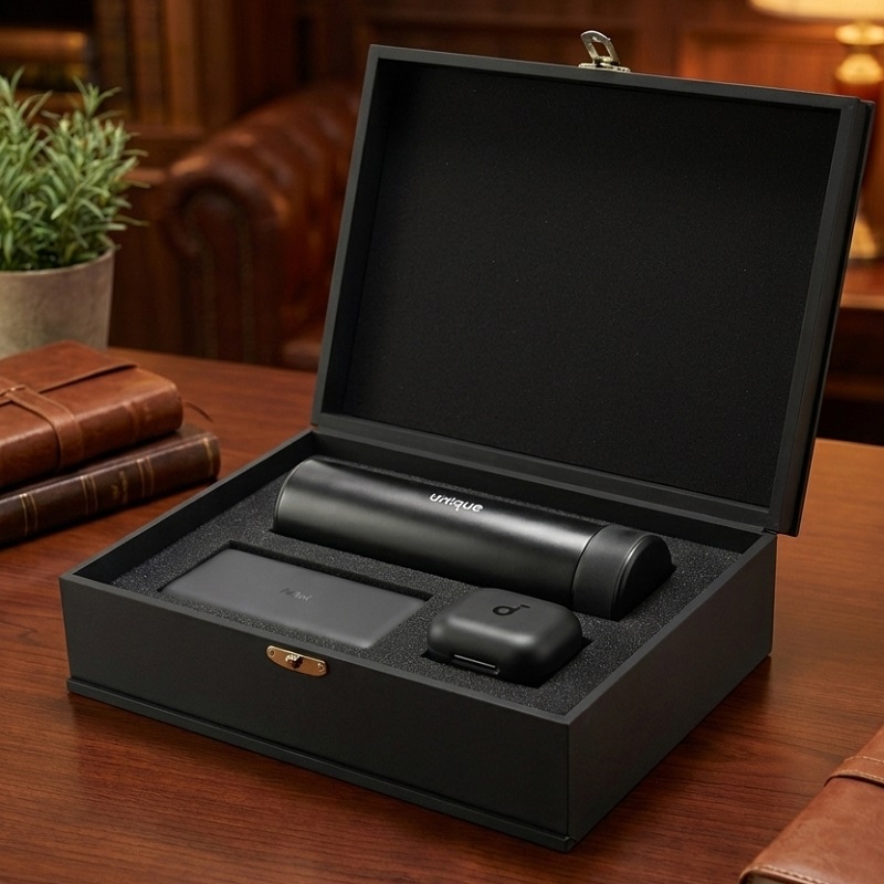 پکیج هدیه سازمانی مدیران (پاوربانک 20هزار شیائومی هدفون بلوتوثی انکر R50 فلاسک دماسنج دار جعبه لاکچری)