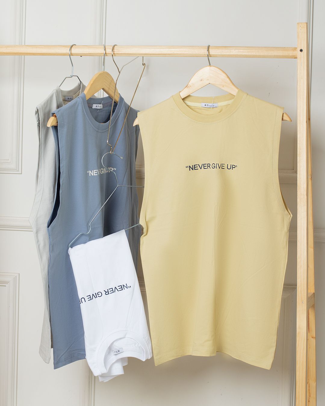 تاپ مردانه never