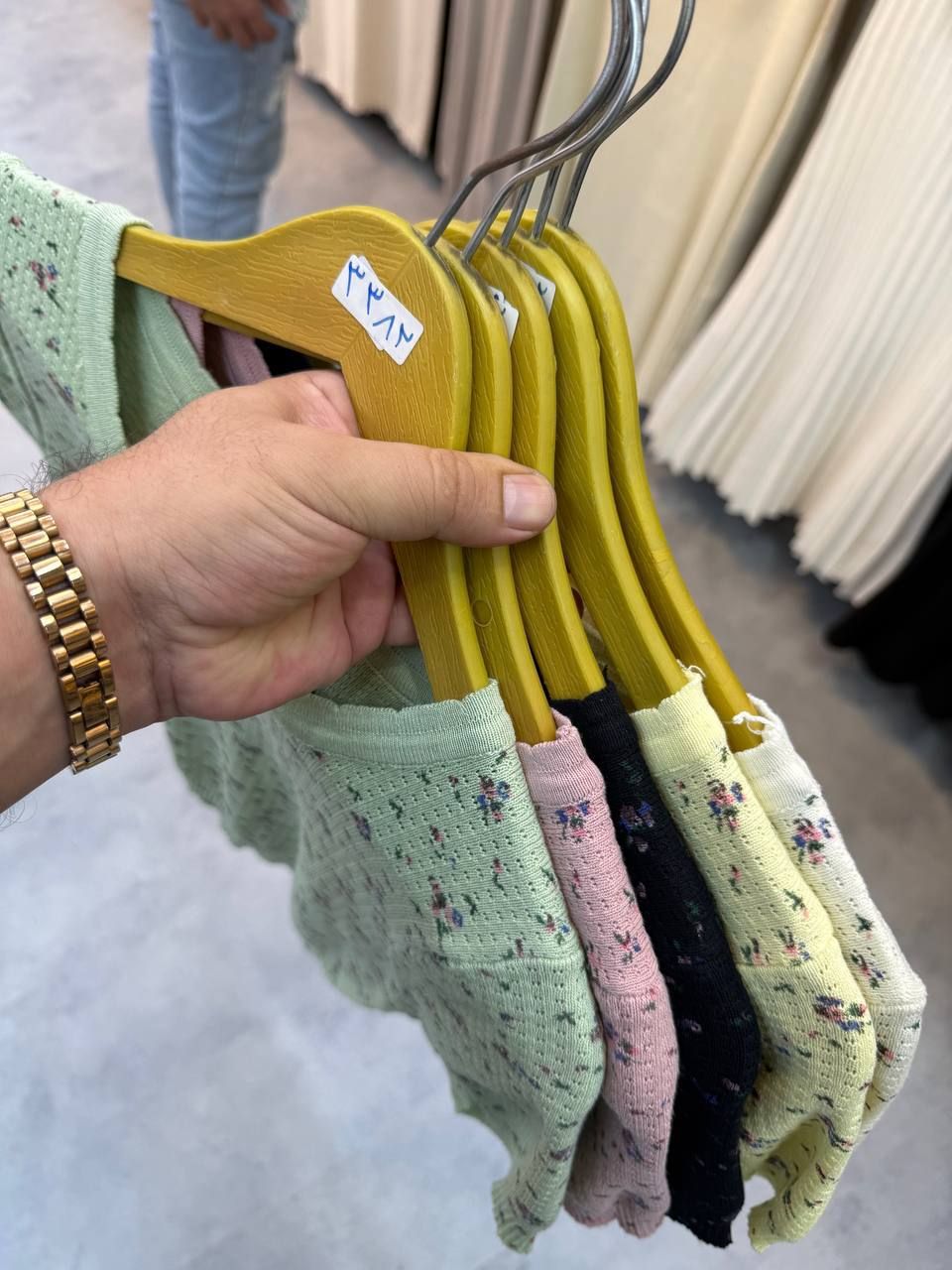 کراپ بافت وارداتی گلریز