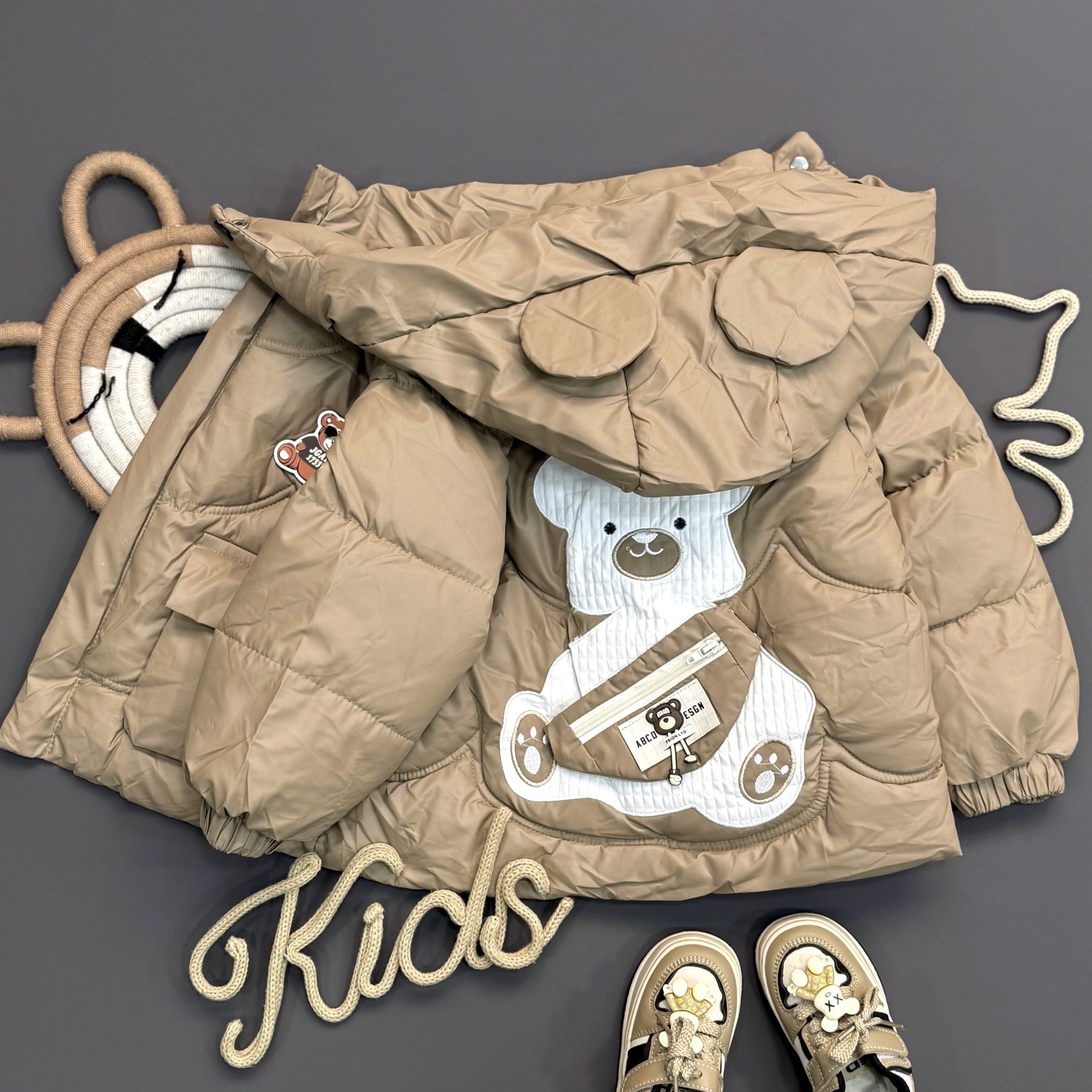 کاپشن BEAR بچه گانه