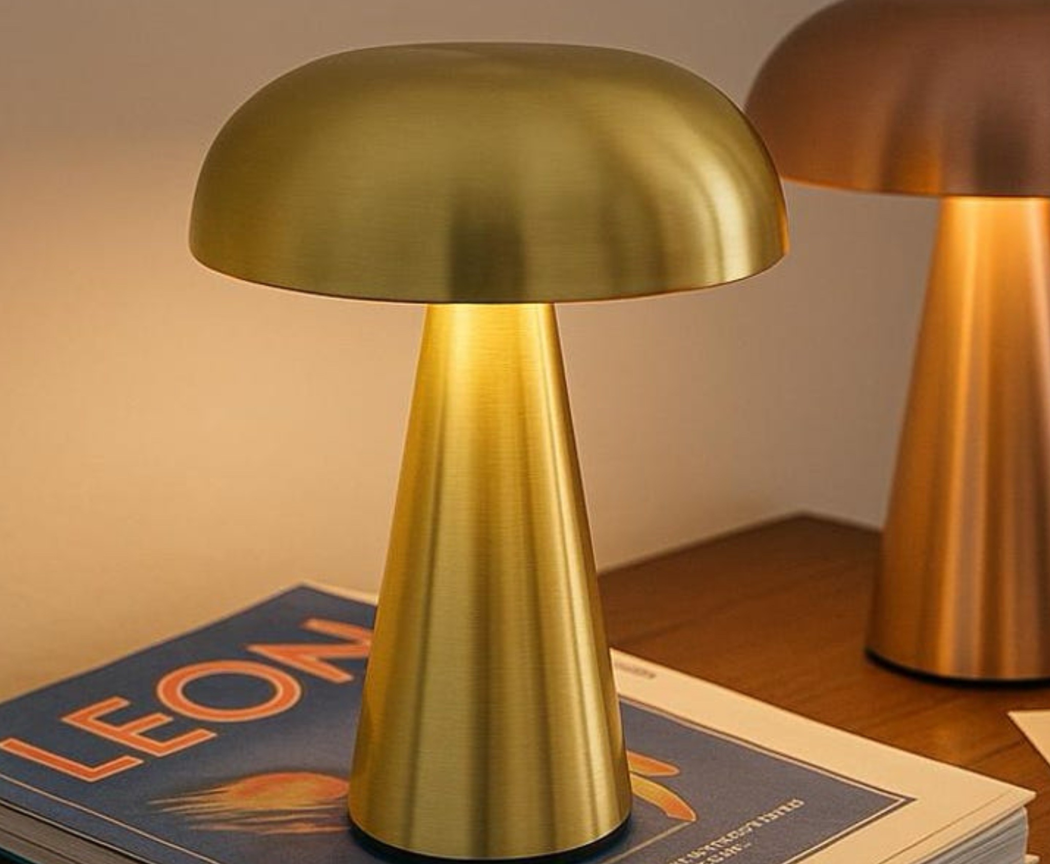 آباژور لمسی استیل طلایی