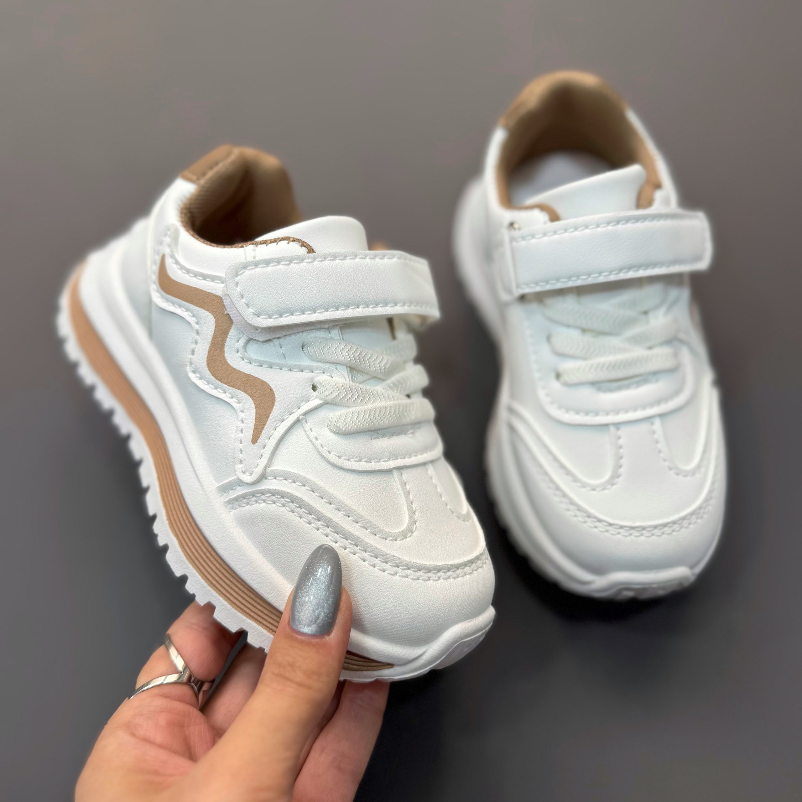 کتونی طرحدار