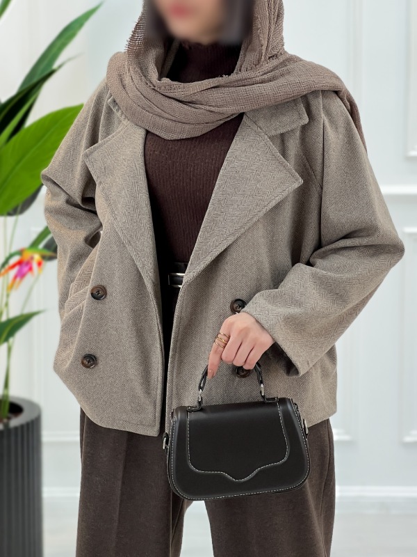 کت چهار دکمه