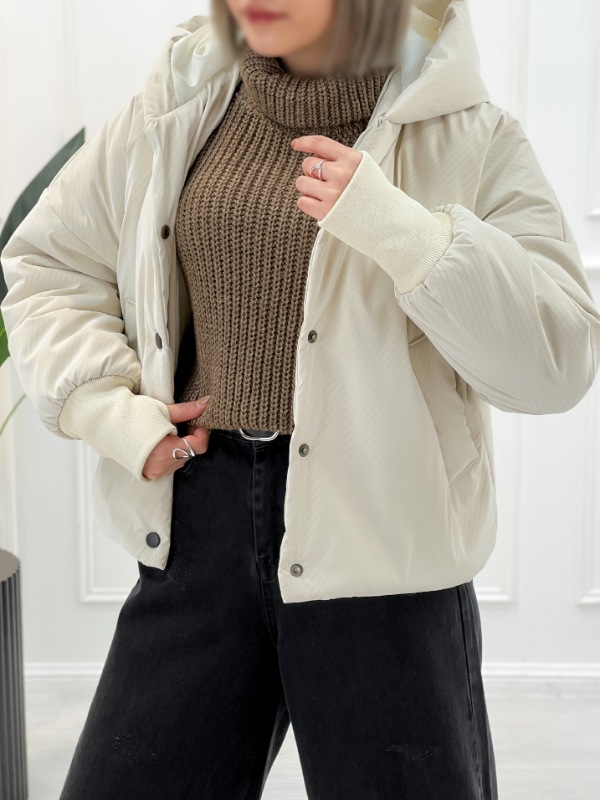 کاپشن آزاده