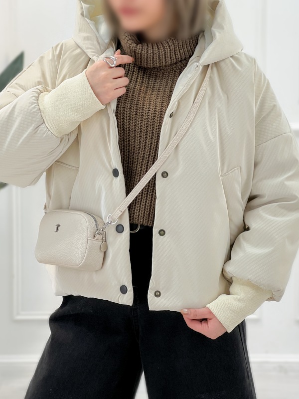 کاپشن آزاده