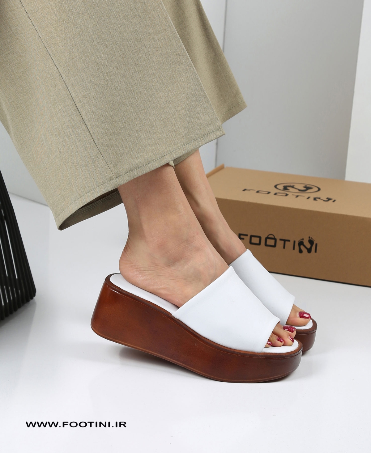 صندل زنانه لژدار طبی اسکار SSE