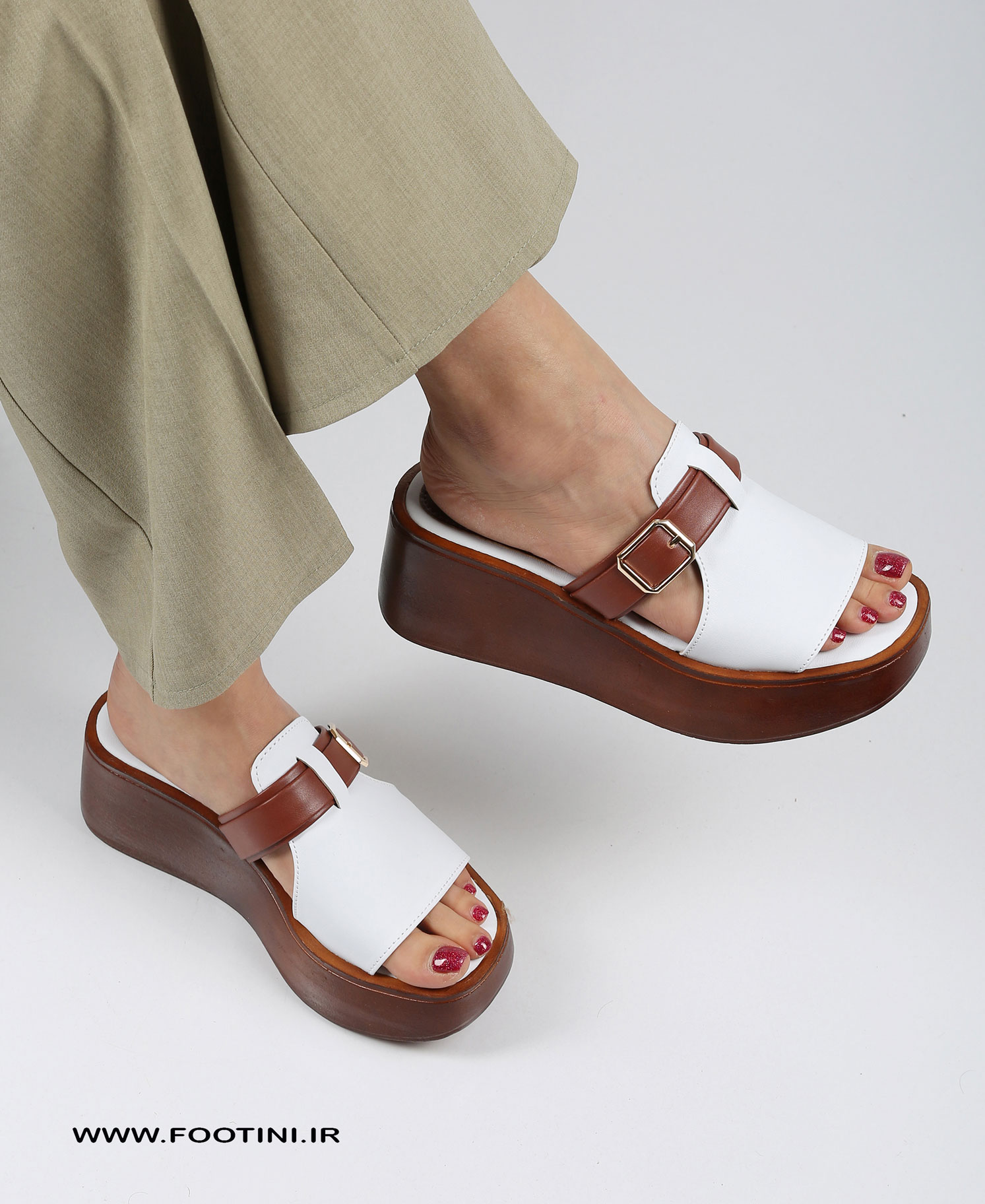 صندل زنانه لژدار 155 SSE