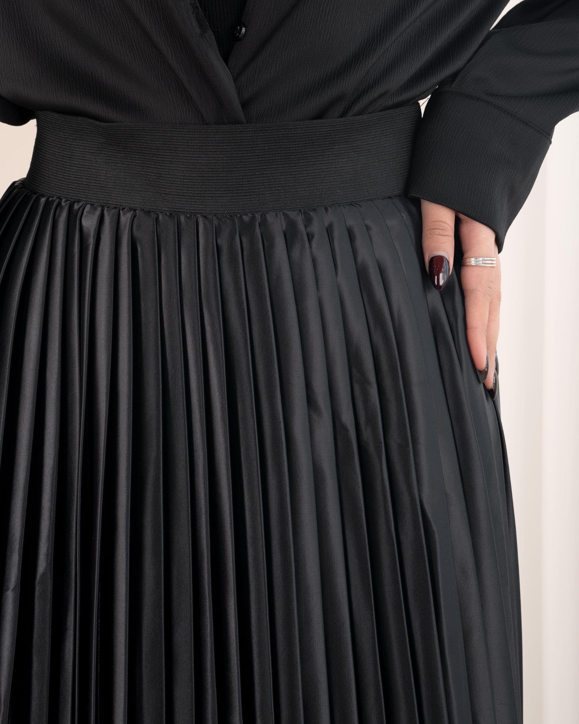 دامن پلیسه مشکی کد 0704