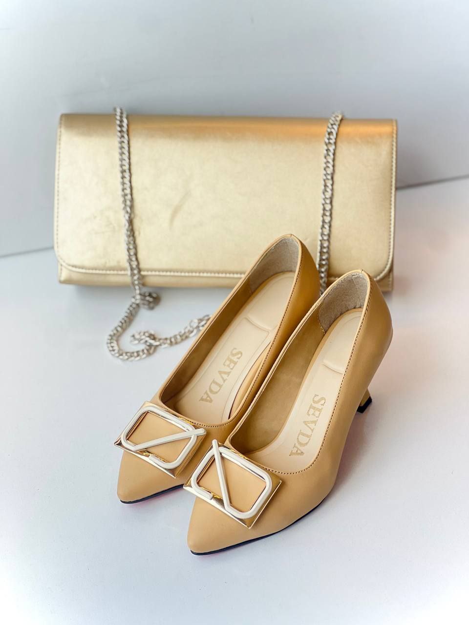 کفش مجلسی یراق دار زنانه