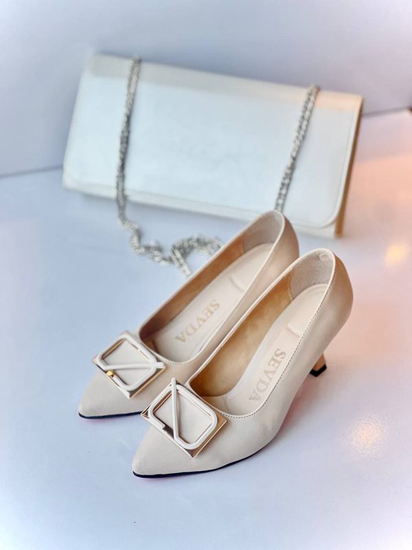 کفش مجلسی یراق دار زنانه