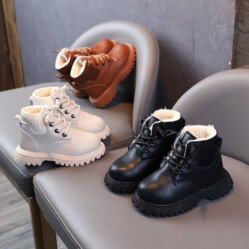 پوتین جذاب بچه گانه