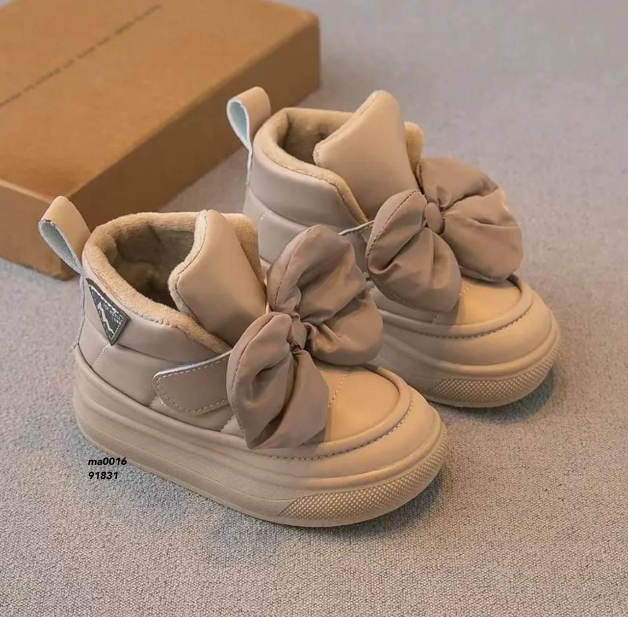 پوتین پاپیون دخترانه