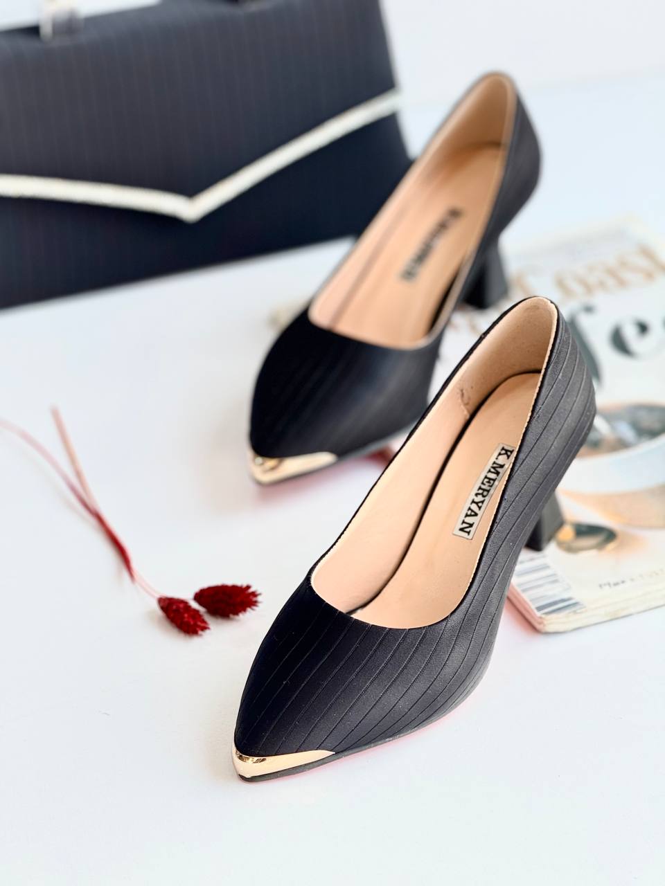 کفش کد127ساتن نوک فلزی