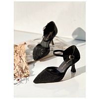 کفش گلبرگ نگینی